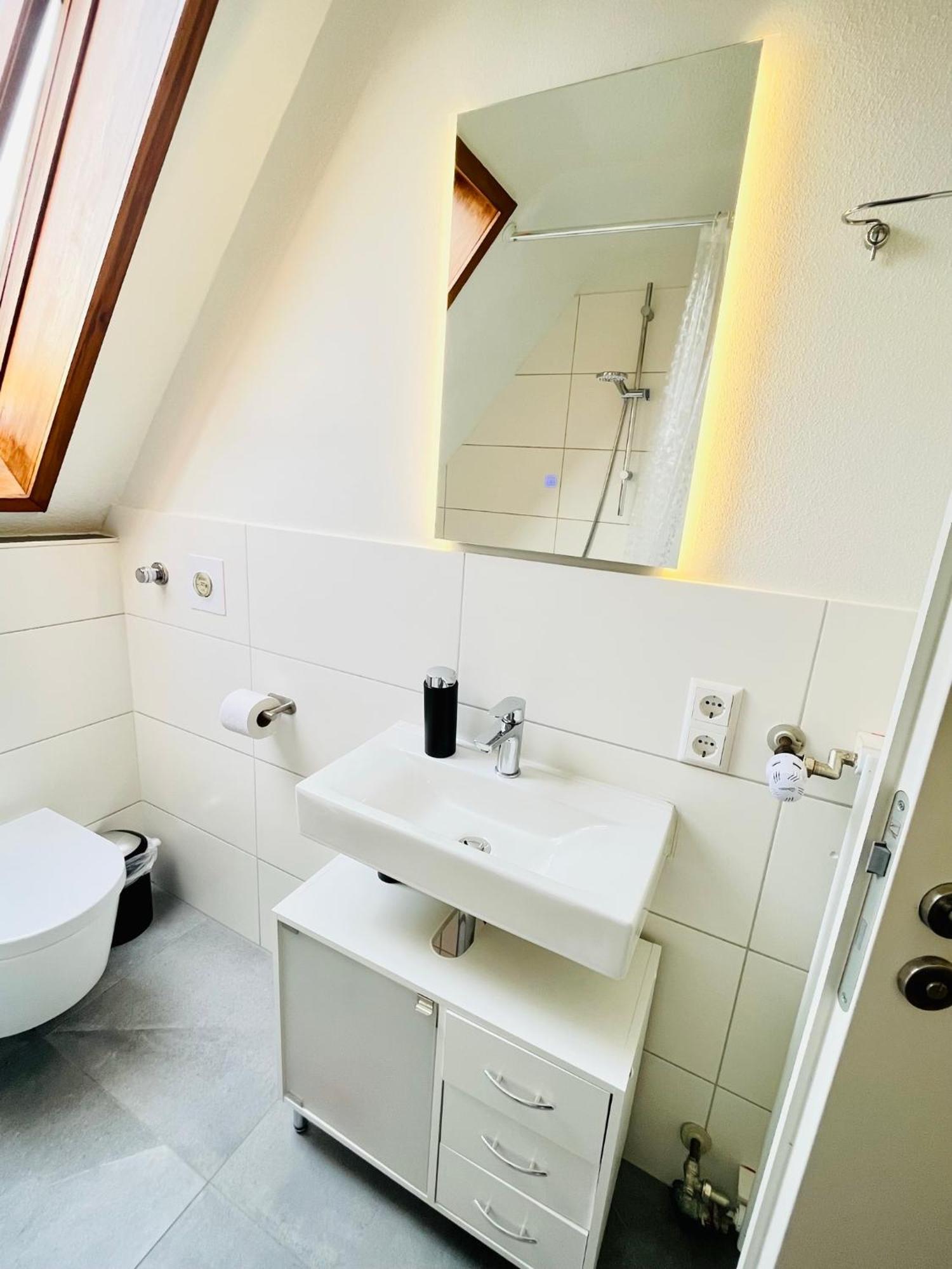 3room-central-modern Near Mtu- The Zeppelin By Lakescape Fewos Apartment FDH